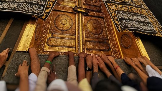 Nisan Ayı 10 Günlük Umre Turu Programı Fiyatları